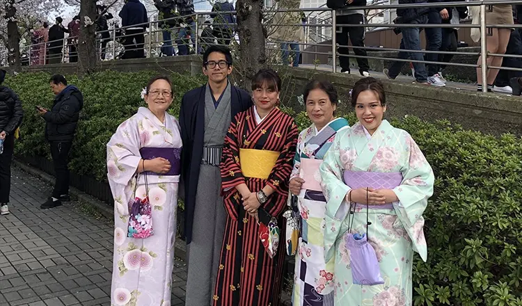 Kimono Wearing