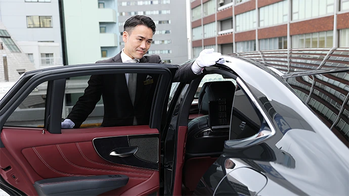 Narita airport transfer is good for family and group traveler